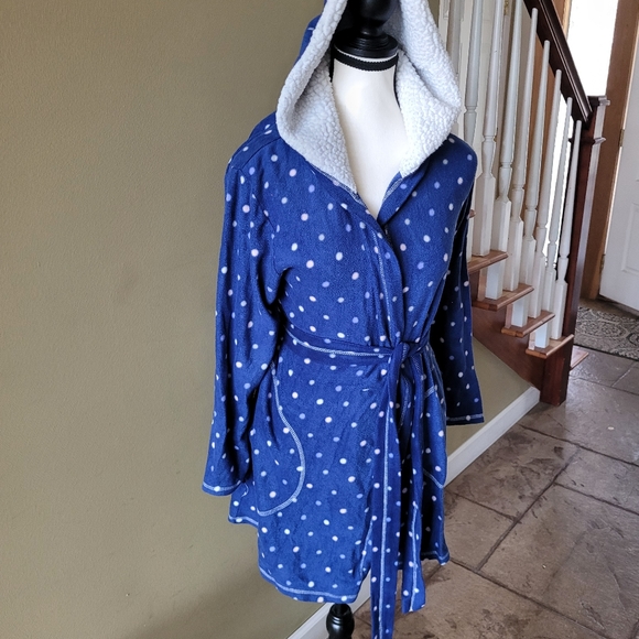 Jaclyn Intimates wrap around Robe - Picture 1 of 7